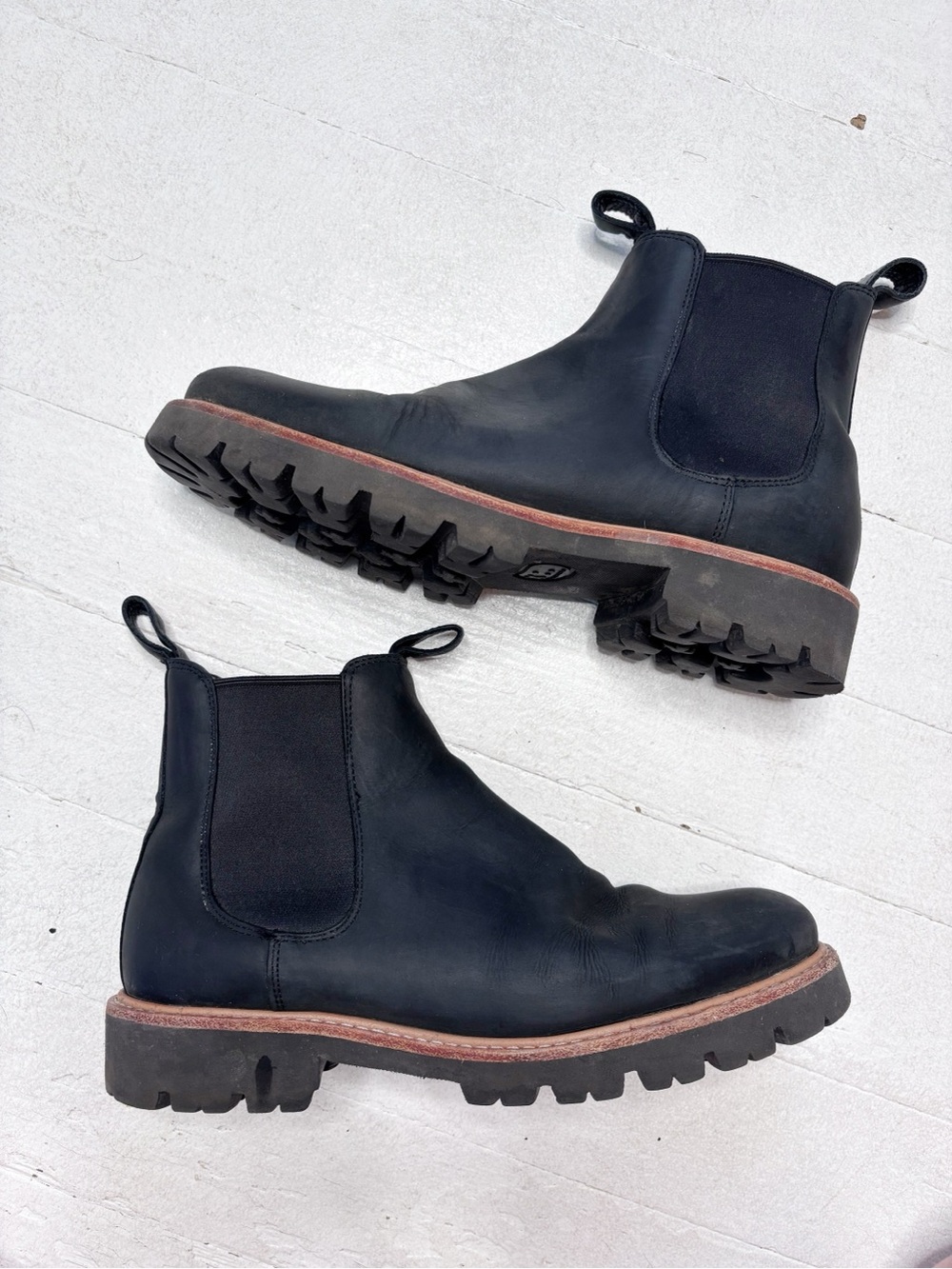 Nisolo Go-To Lug Chelsea Boots Black Leather Size 10
